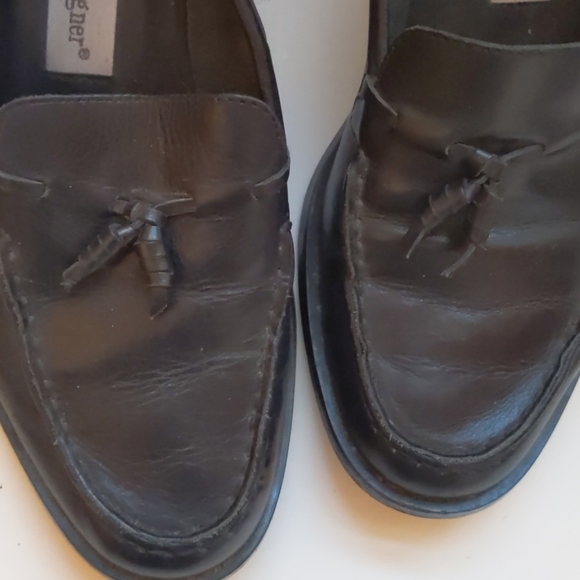 Etienne Aigner black leather tassel loafers-sz 8 - Picture 3 of 8